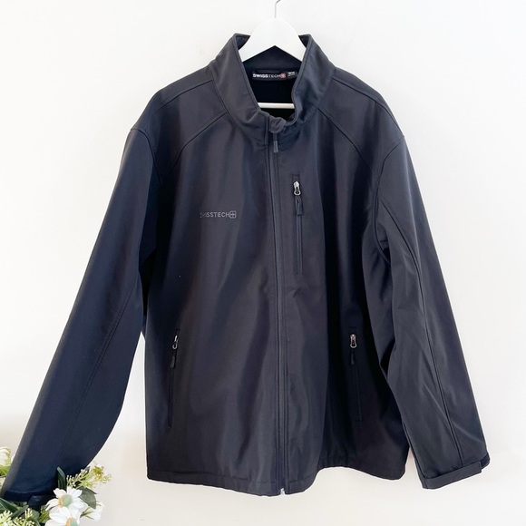 Swiss Tech Men’s Black Jacket Size 4XL - Picture 1 of 6
